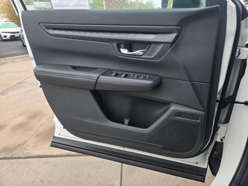 new 2026 Honda CR-V Hybrid car, priced at $40,730