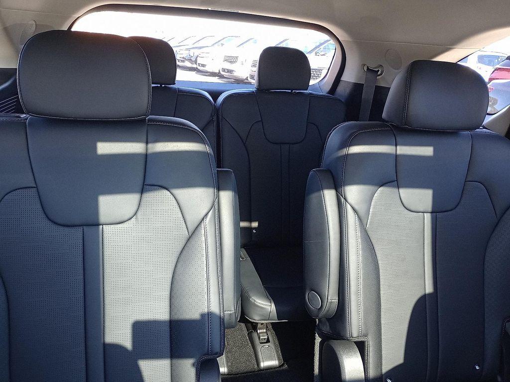 new 2026 Kia Sorento Hybrid car, priced at $41,370