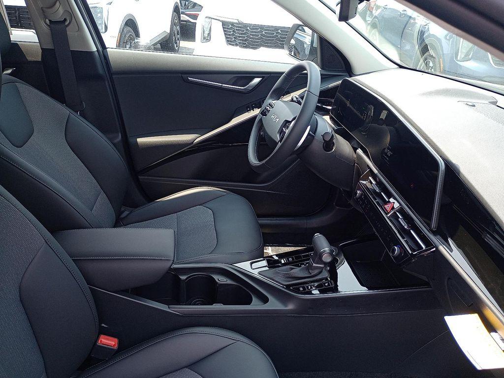 new 2025 Kia Niro car, priced at $26,999