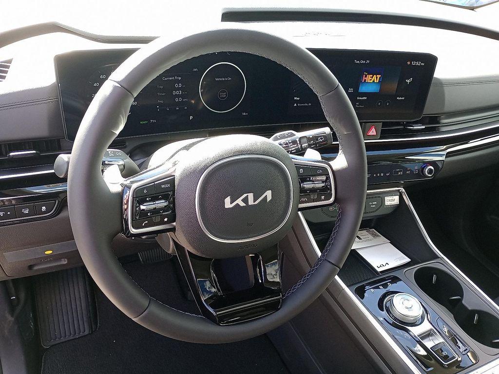 new 2026 Kia Carnival Hybrid car, priced at $53,935