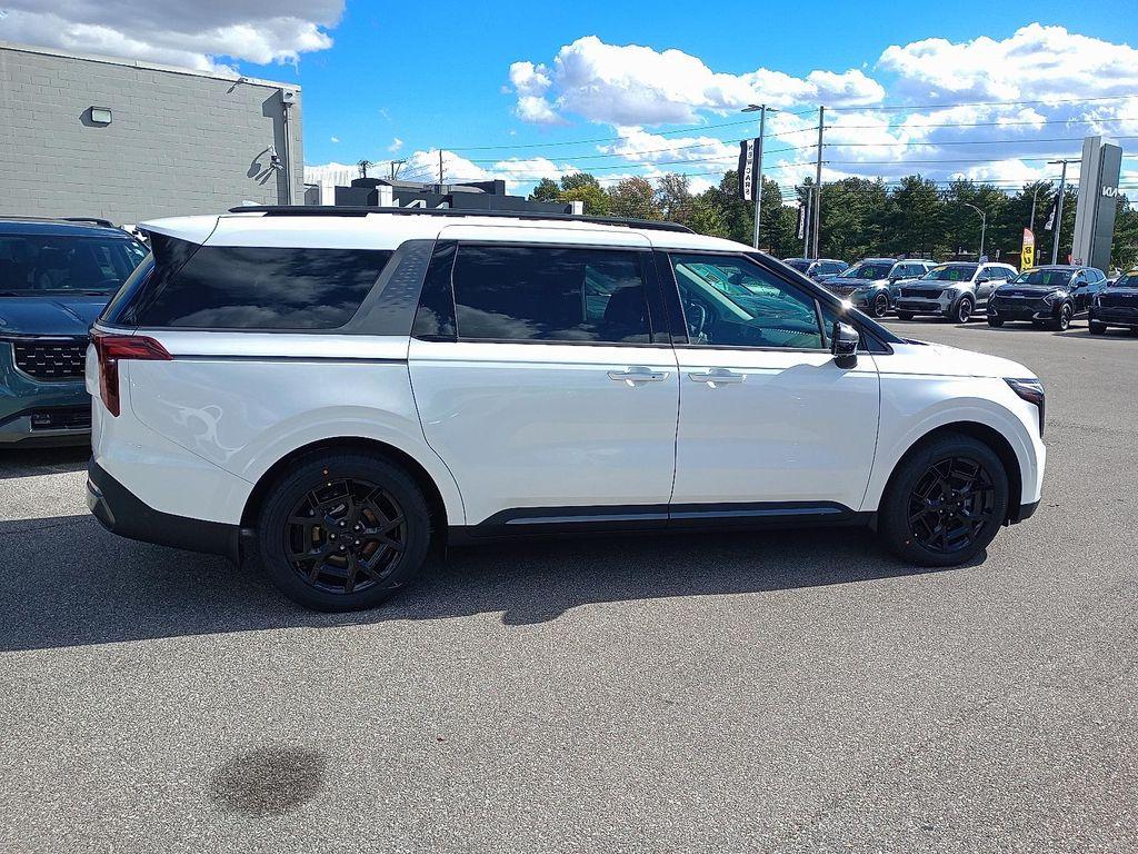 new 2026 Kia Carnival Hybrid car, priced at $53,935