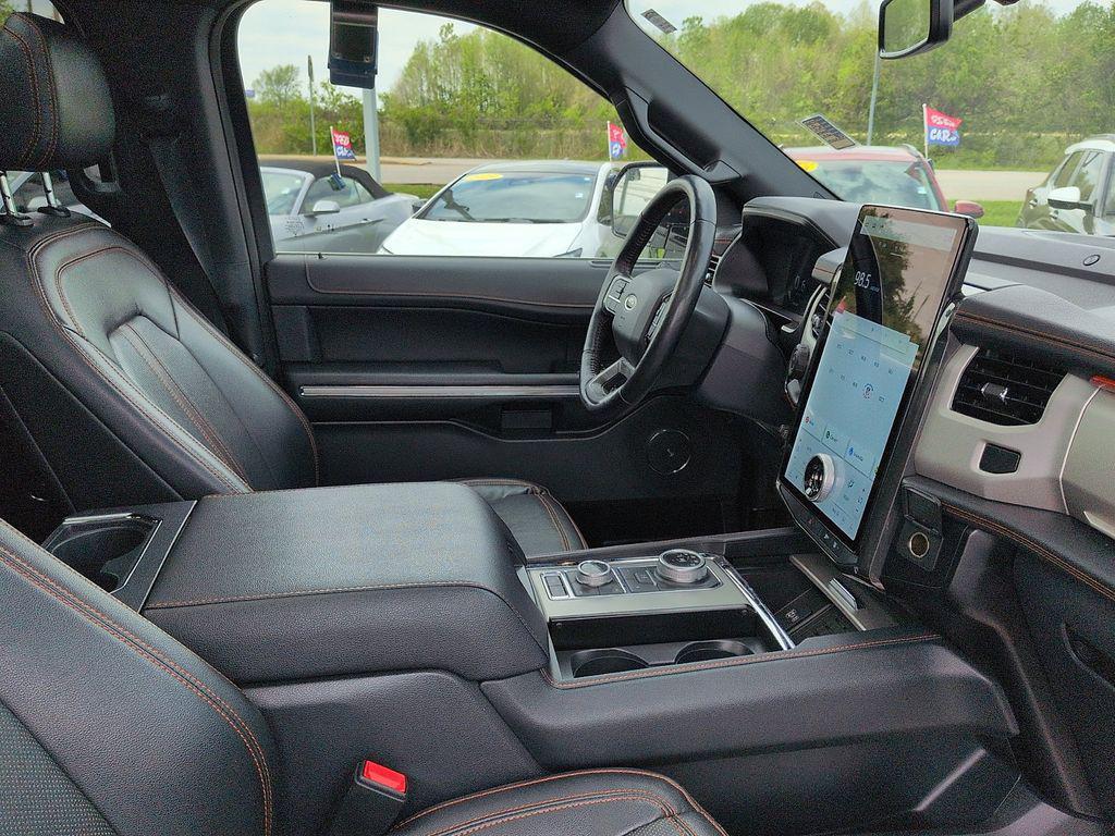 used 2023 Ford Expedition car, priced at $57,724