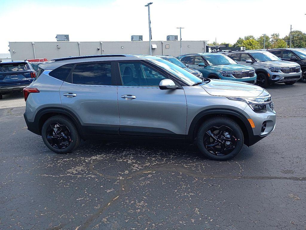new 2026 Kia Seltos car, priced at $27,027