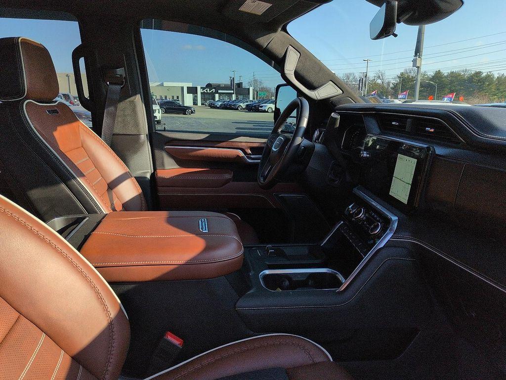 used 2025 GMC Sierra 2500 car, priced at $85,406