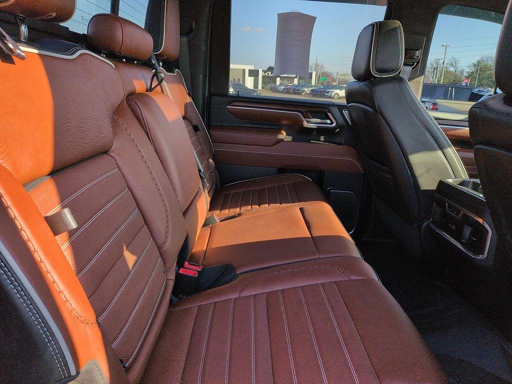 used 2025 GMC Sierra 2500 car, priced at $85,406