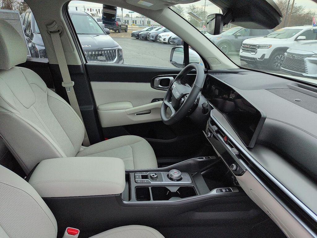 new 2026 Kia Sorento Hybrid car, priced at $41,356