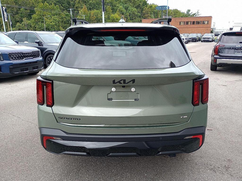 new 2026 Kia Sorento car, priced at $40,922