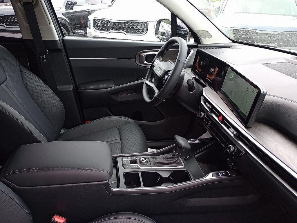 new 2026 Kia Sorento car, priced at $40,922