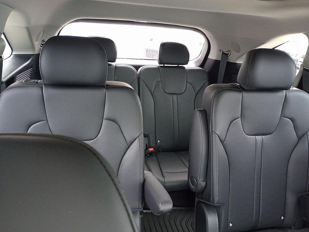 new 2026 Kia Sorento car, priced at $40,922