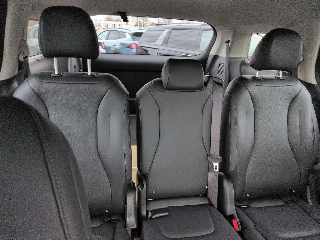 new 2026 Kia Carnival car, priced at $43,055