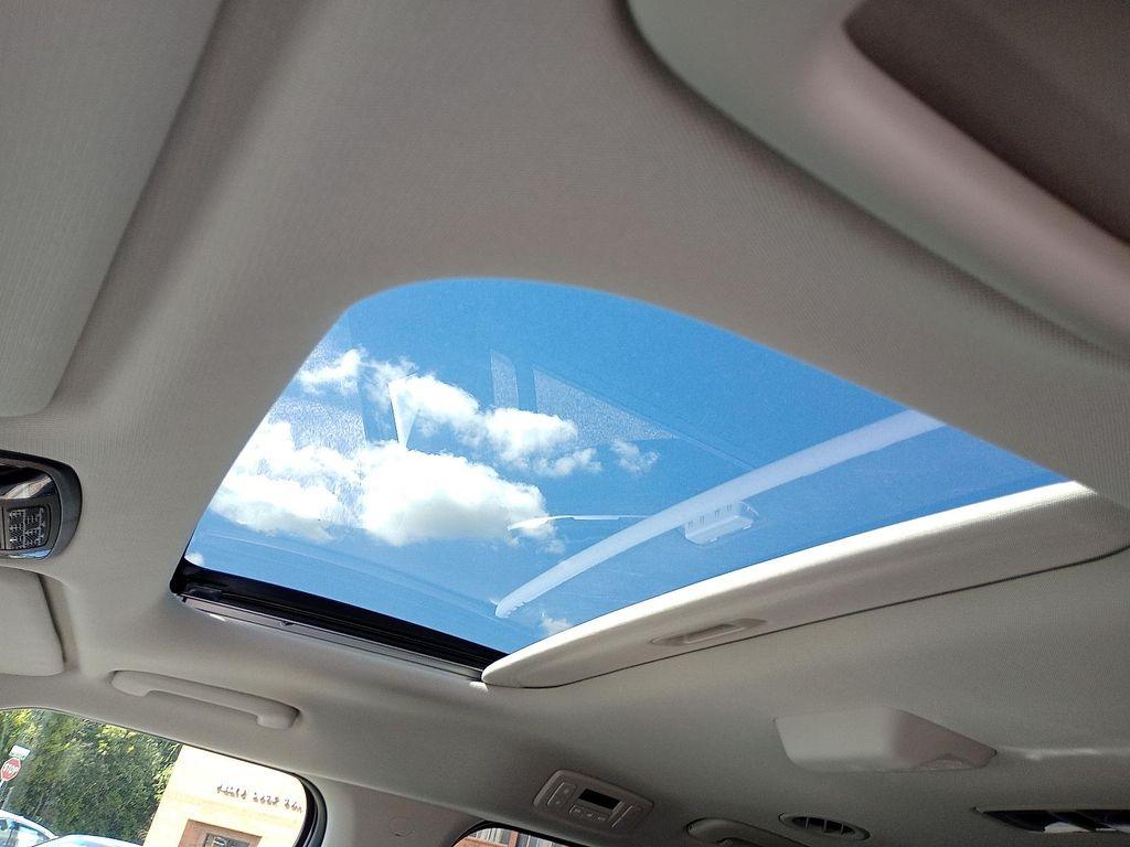 new 2026 Kia Carnival Hybrid car, priced at $49,815