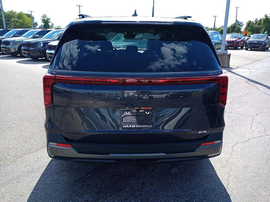 new 2026 Kia Carnival Hybrid car, priced at $49,815