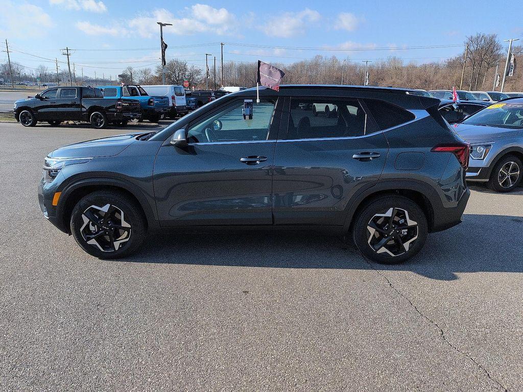 used 2025 Kia Seltos car, priced at $26,994