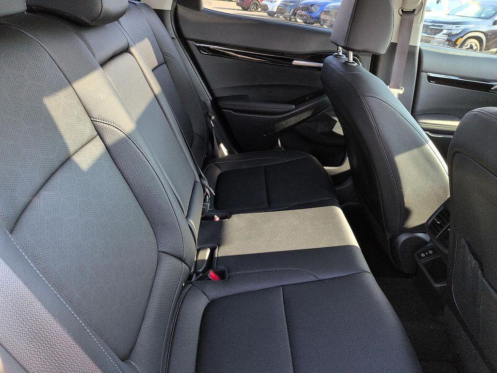 used 2025 Kia Seltos car, priced at $26,994