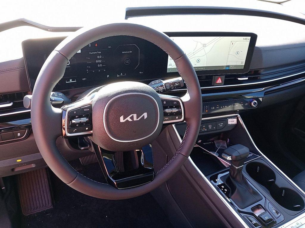 new 2026 Kia Carnival car, priced at $51,670