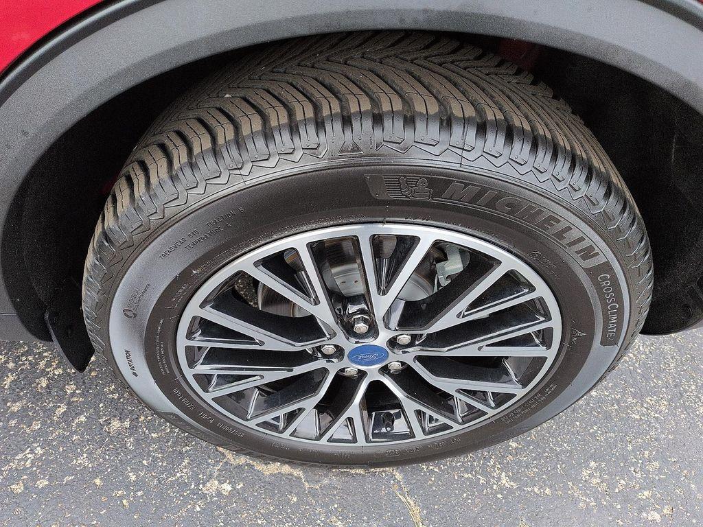 used 2022 Ford Escape car, priced at $20,988