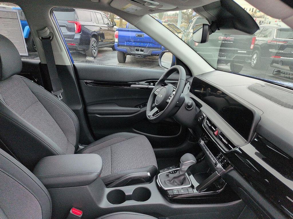 new 2026 Kia Seltos car, priced at $27,257