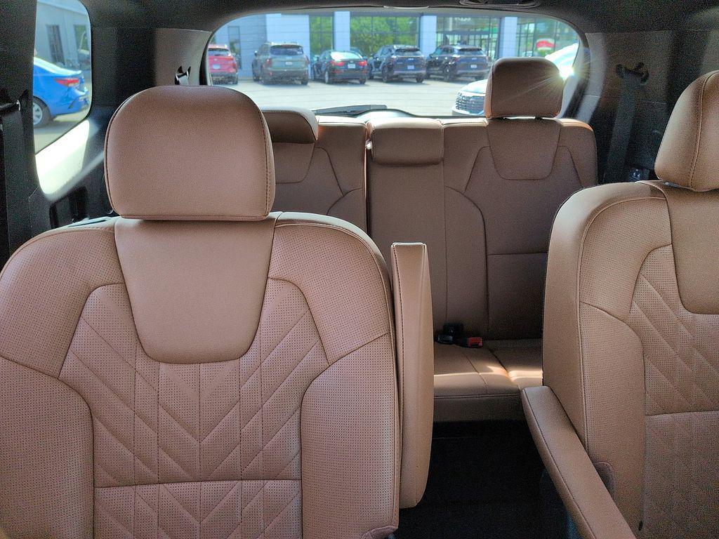 used 2024 Kia Telluride car, priced at $41,997