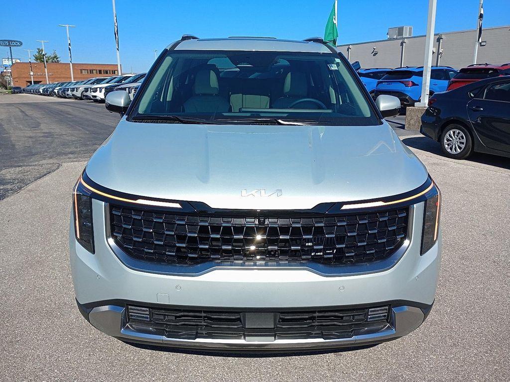 new 2026 Kia Carnival Hybrid car, priced at $49,160