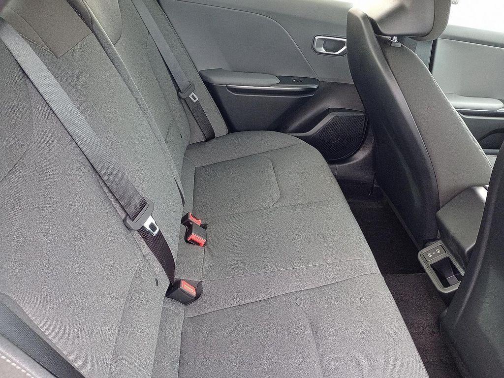 new 2025 Kia K4 car, priced at $23,685