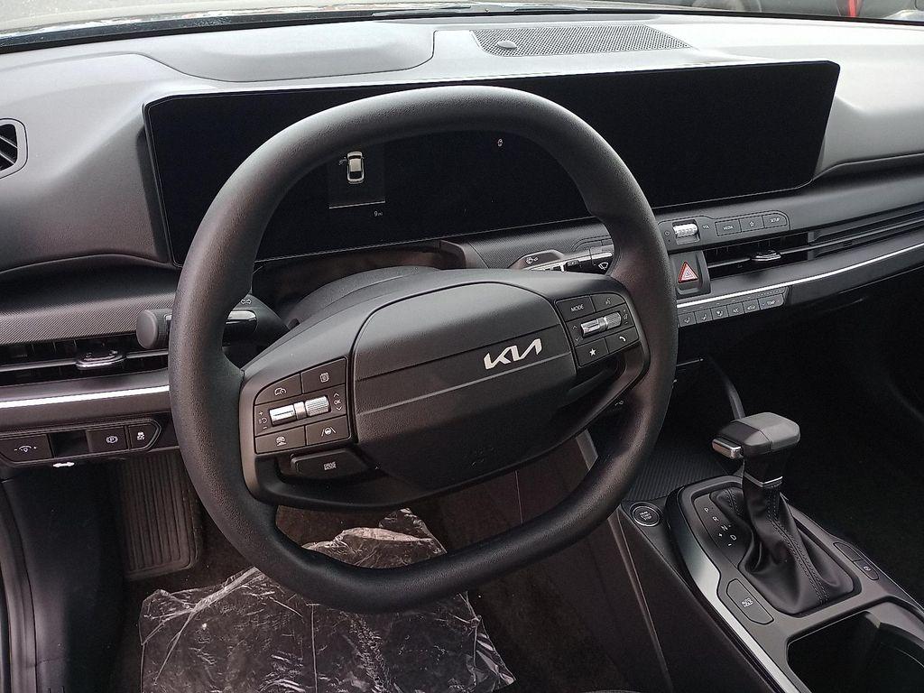 new 2025 Kia K4 car, priced at $23,685