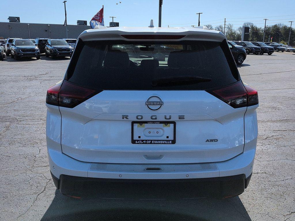 used 2025 Nissan Rogue car, priced at $27,995