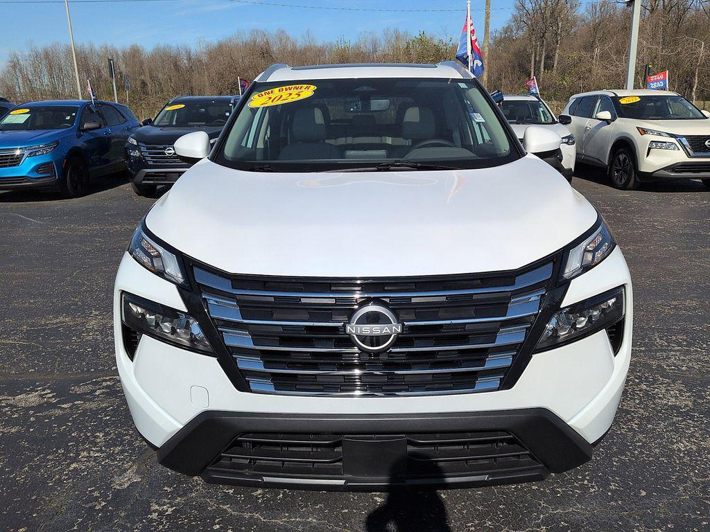 used 2025 Nissan Rogue car, priced at $27,995