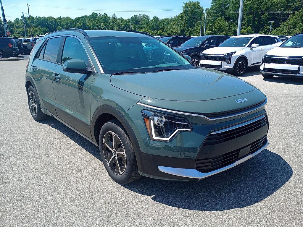 new 2025 Kia Niro car, priced at $27,999
