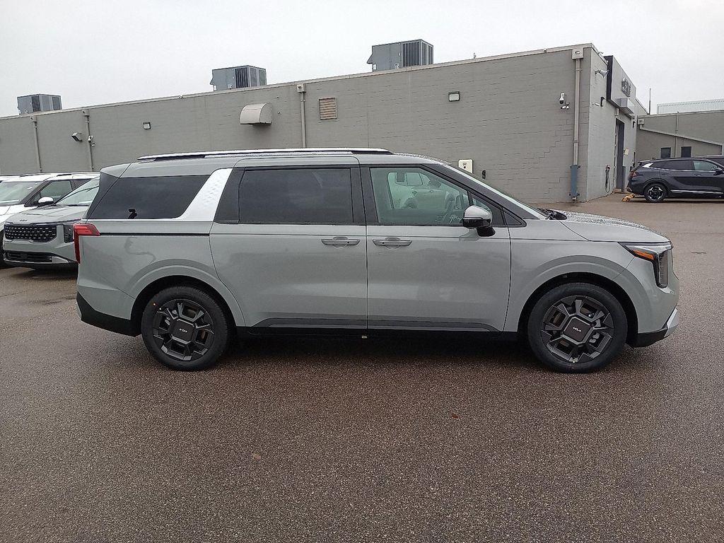 new 2026 Kia Carnival Hybrid car, priced at $44,865