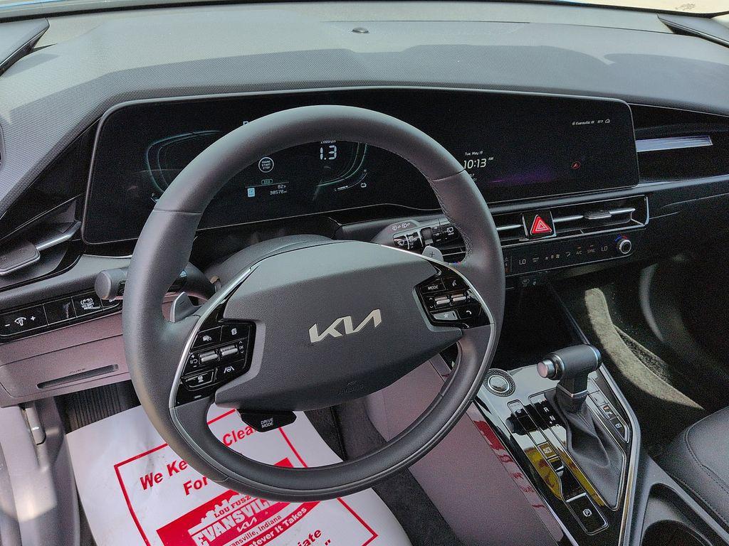 used 2024 Kia Niro car, priced at $23,996