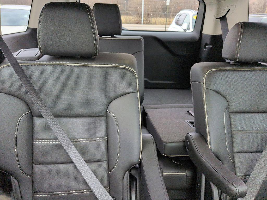 used 2021 GMC Acadia car, priced at $30,995