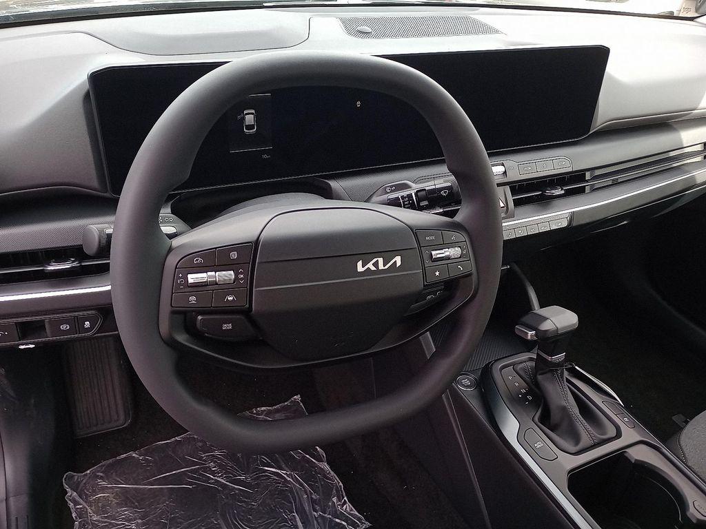 new 2025 Kia K4 car, priced at $22,999
