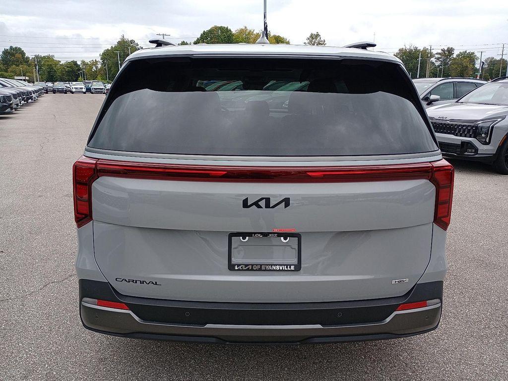 new 2026 Kia Carnival Hybrid car, priced at $50,310