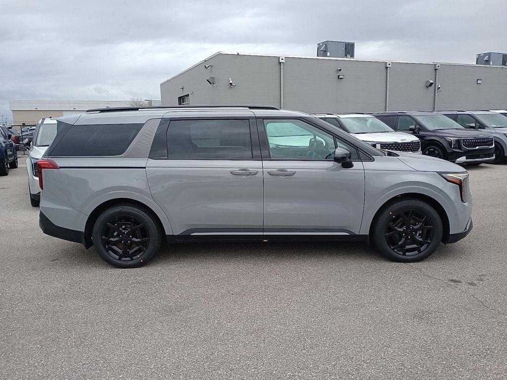 new 2026 Kia Carnival Hybrid car, priced at $50,310