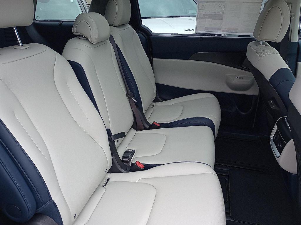 new 2026 Kia Carnival Hybrid car, priced at $50,310