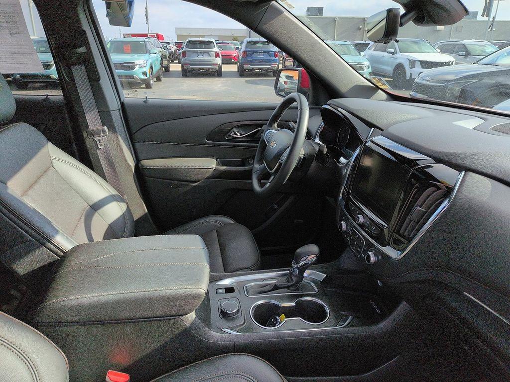used 2023 Chevrolet Traverse car, priced at $36,941