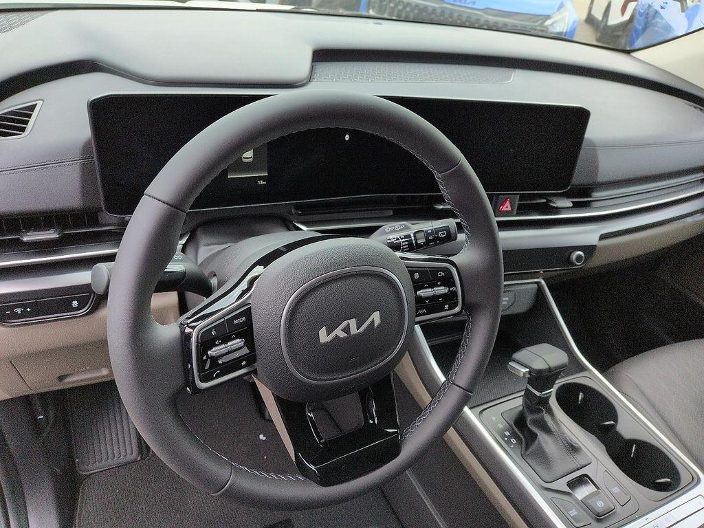 new 2026 Kia Carnival car, priced at $40,665