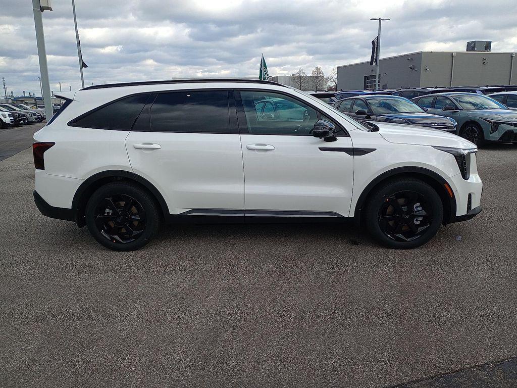 new 2026 Kia Sorento Hybrid car, priced at $47,055