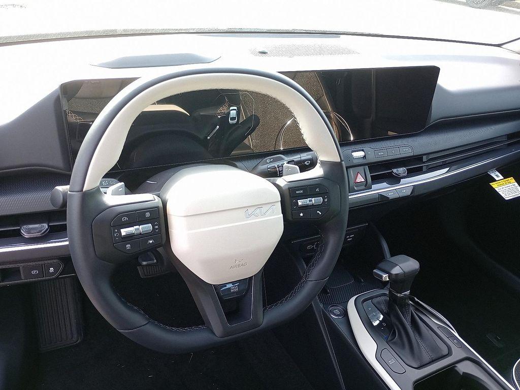 new 2025 Kia K4 car, priced at $25,220