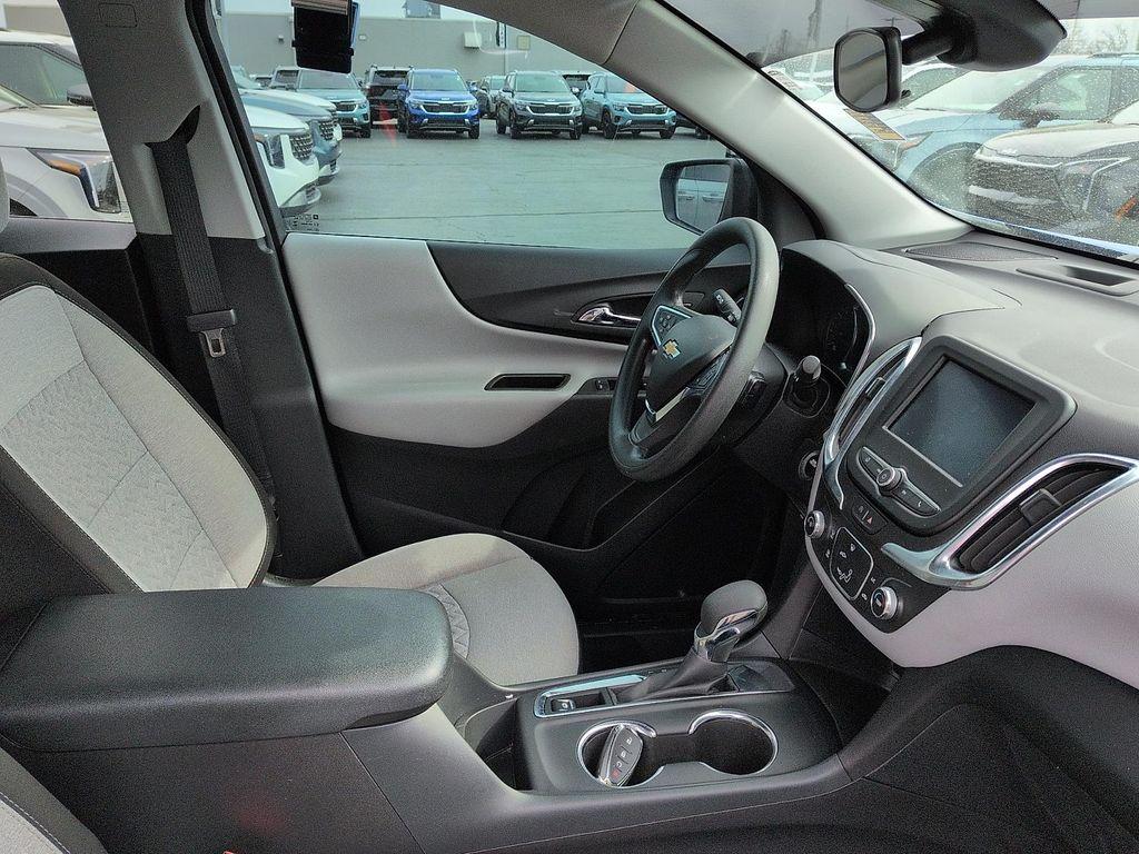 used 2024 Chevrolet Equinox car, priced at $19,331