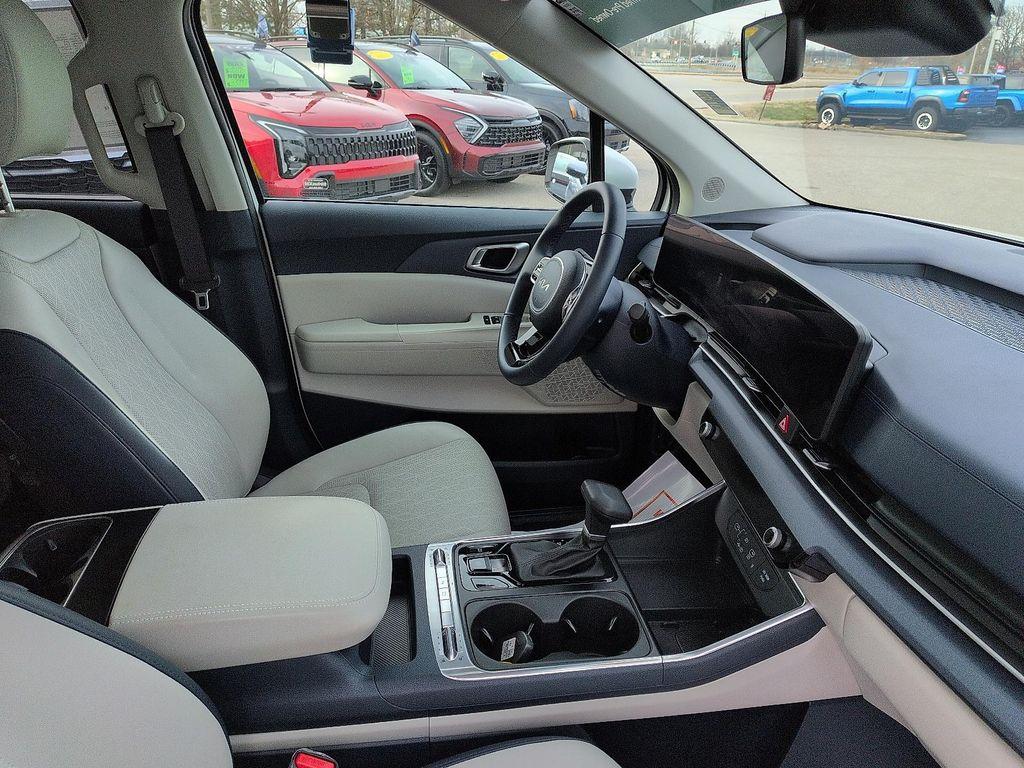 used 2026 Kia Carnival car, priced at $44,987