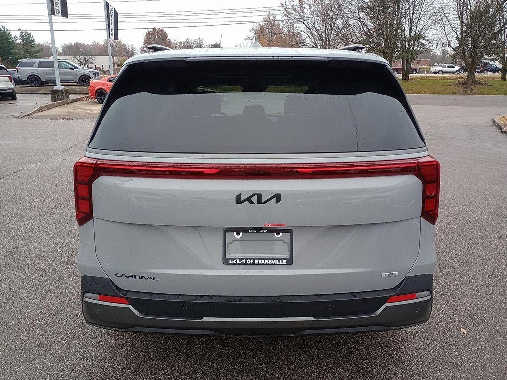 new 2026 Kia Carnival Hybrid car, priced at $50,425