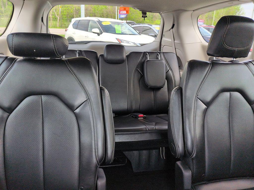 used 2024 Chrysler Pacifica car, priced at $26,989