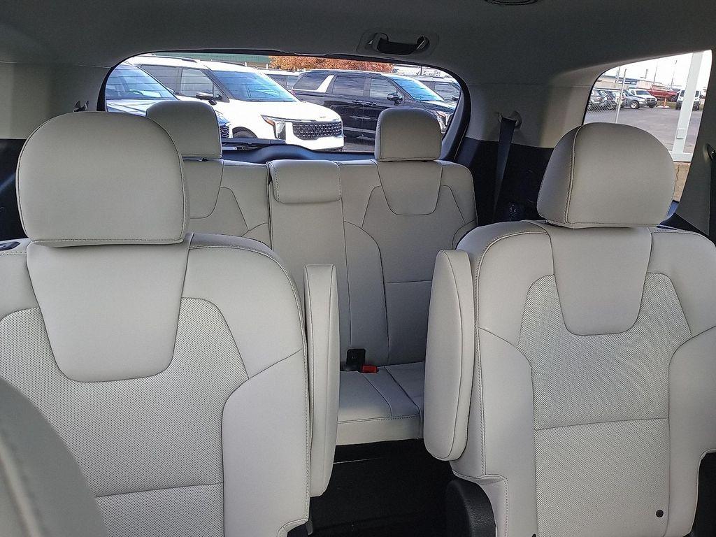 new 2025 Kia Telluride car, priced at $43,145