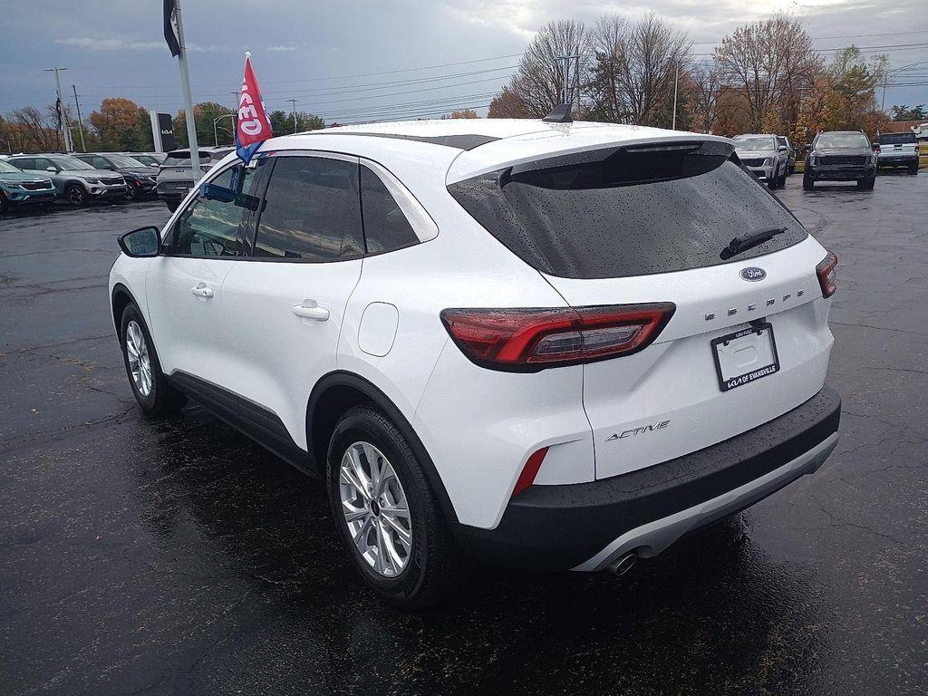 used 2023 Ford Escape car, priced at $20,999