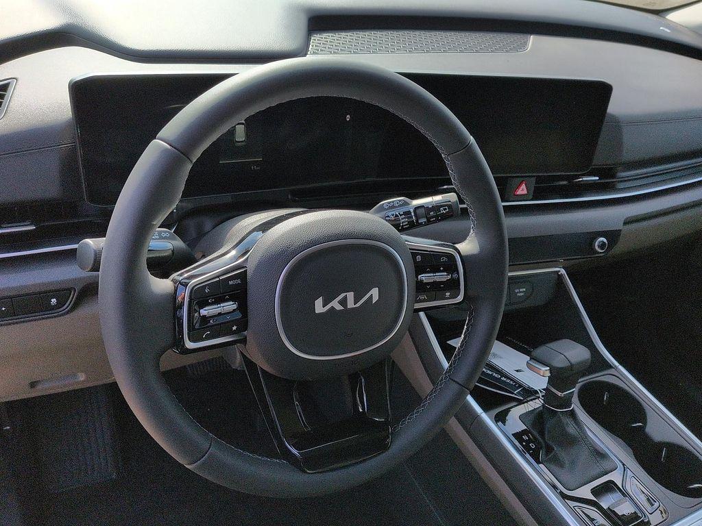 new 2026 Kia Carnival car, priced at $41,652