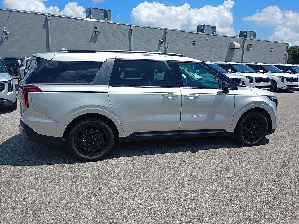 new 2026 Kia Carnival Hybrid car, priced at $48,499