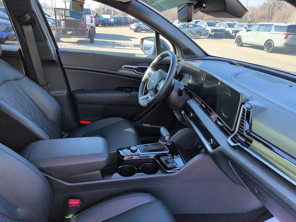 used 2025 Kia Sportage car, priced at $30,927