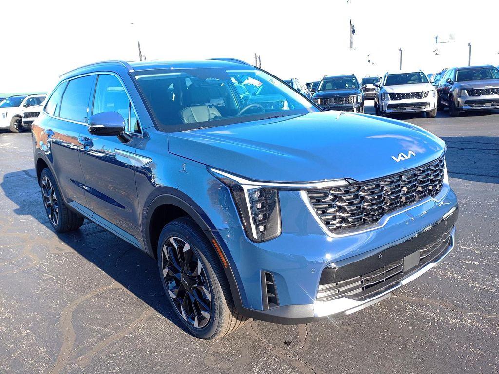 used 2025 Kia Sorento car, priced at $36,994