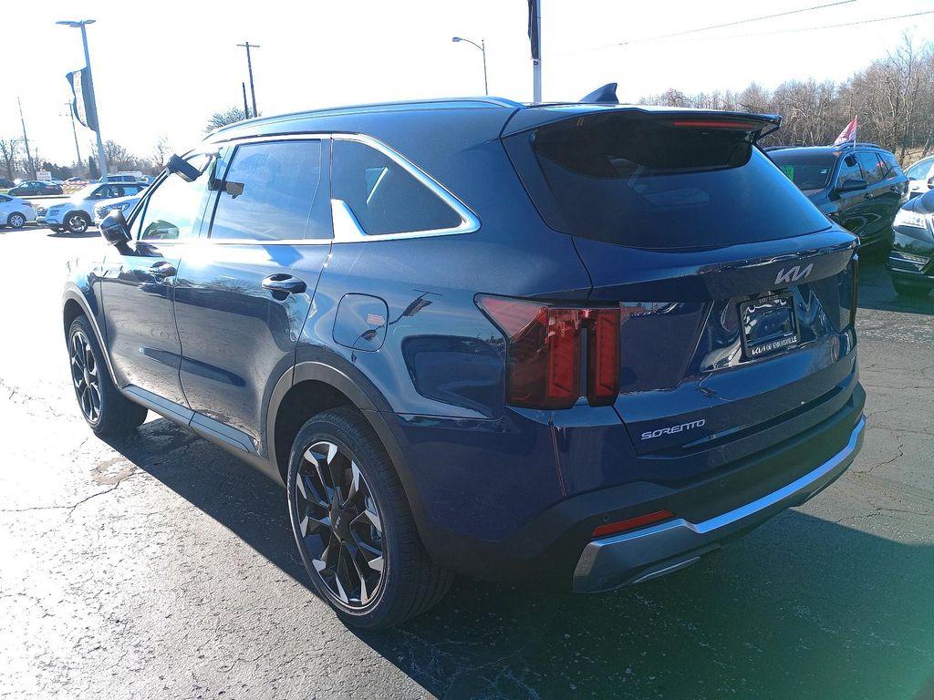 used 2025 Kia Sorento car, priced at $36,994